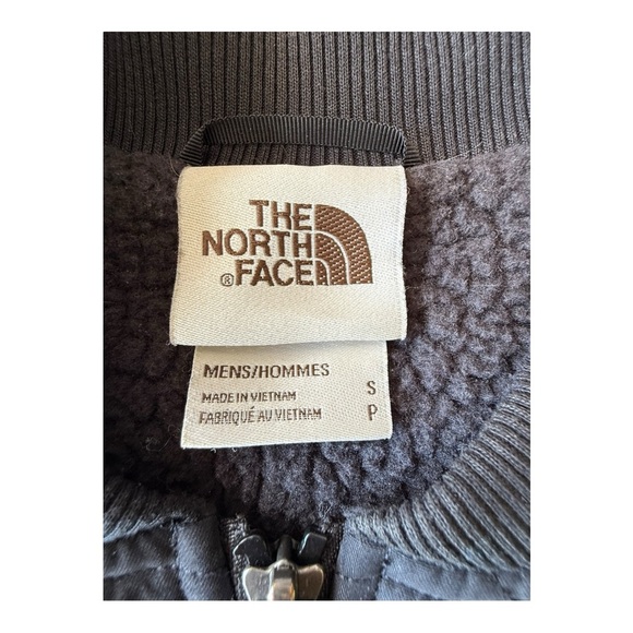 The North Face Insulated Quilted Vest, Men’s Small - Picture 7 of 10